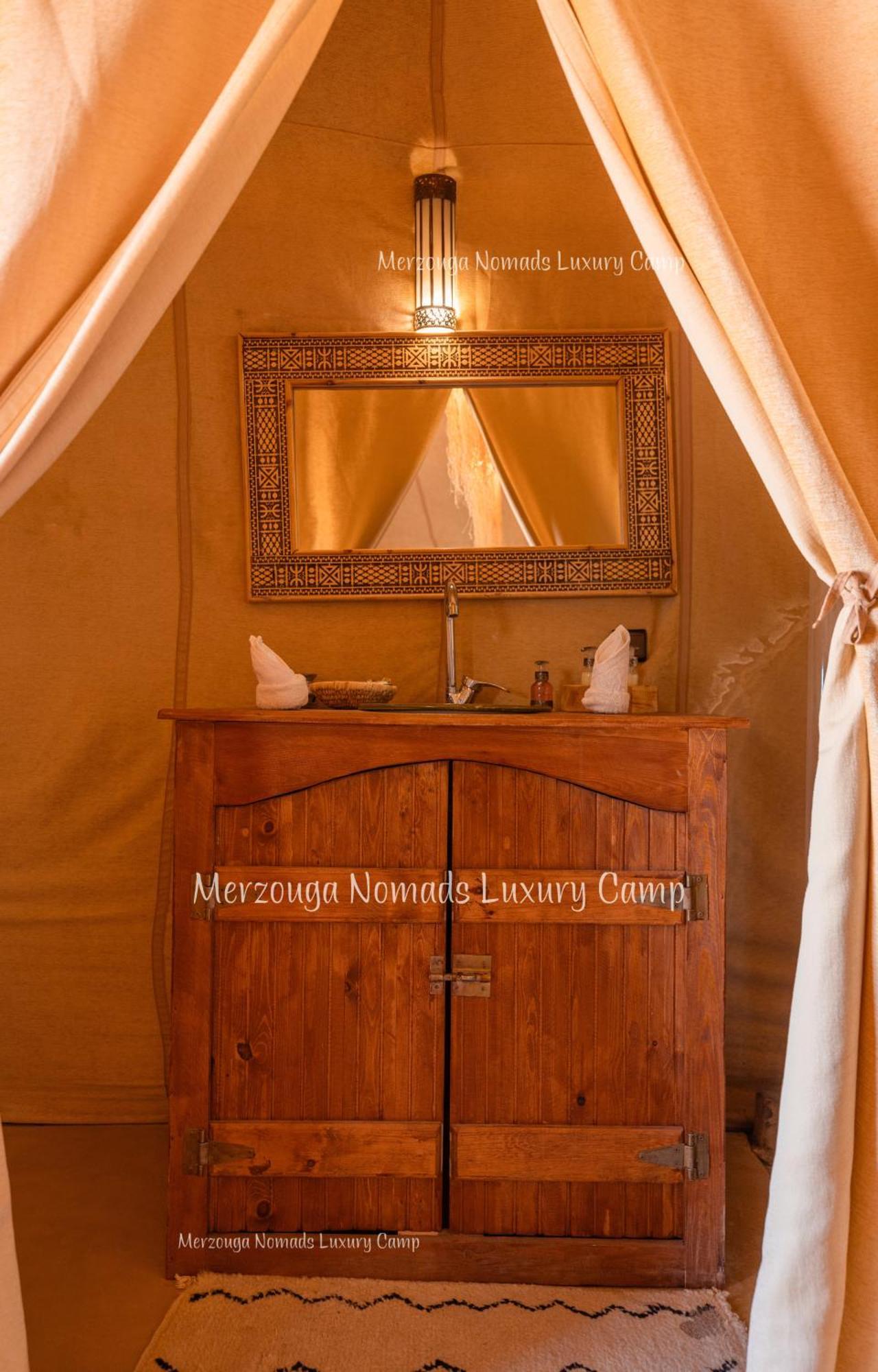 Merzouga Nomads Luxury Camp Exterior foto