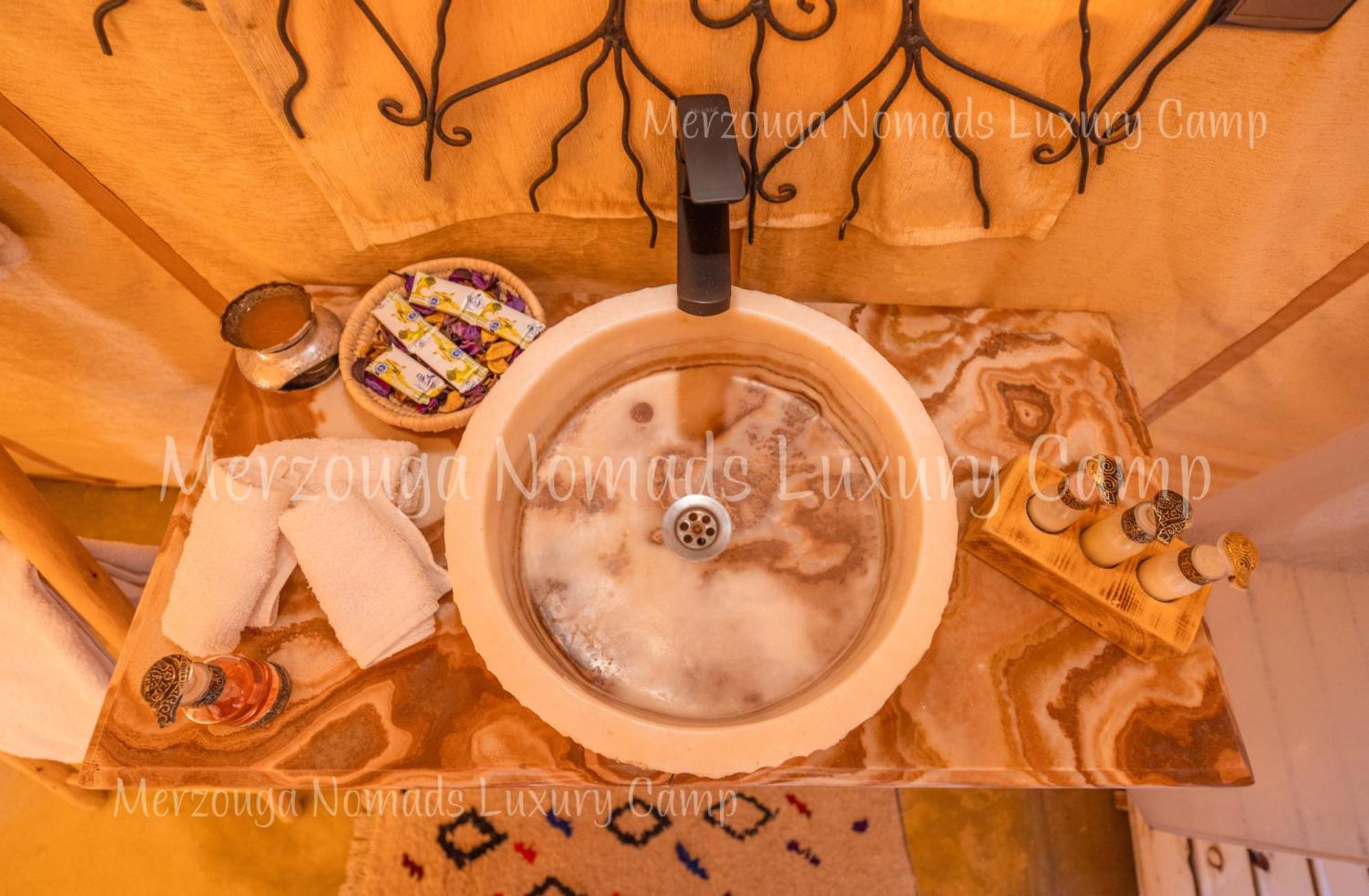 Merzouga Nomads Luxury Camp Exterior foto